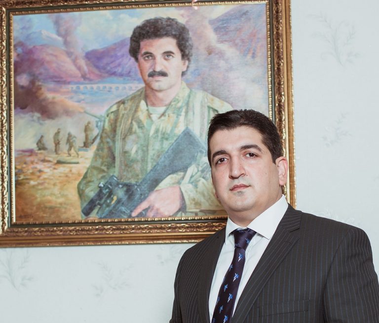 zaur