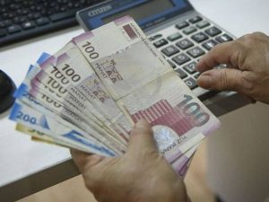 manat_100620