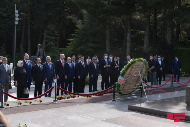 akp fexri
