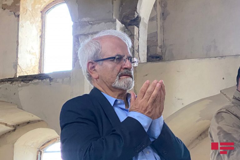 iran xin namaz aqdam