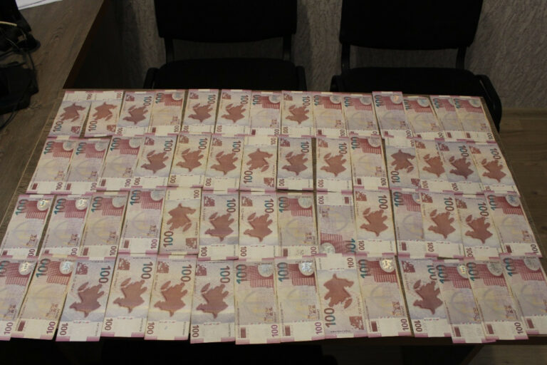 manat oqru