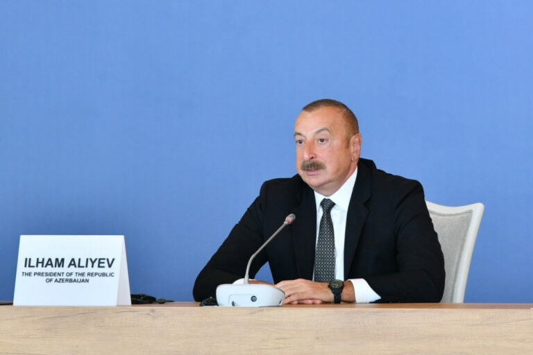 ilham aliyev forum02