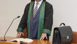 Azərbaycanda vəkillərin