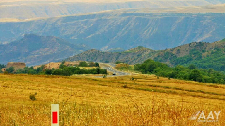 lacin yol02