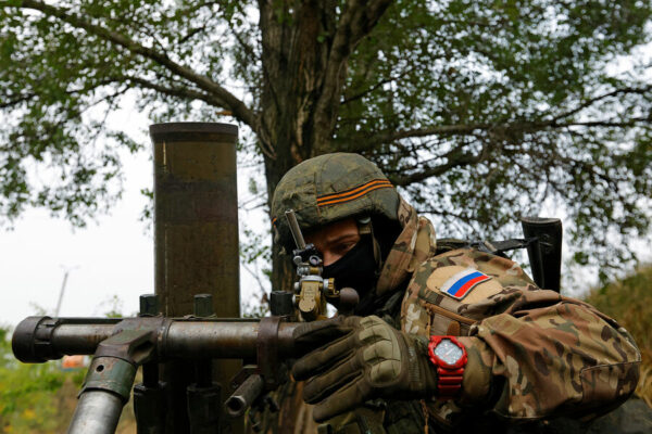 2022-09-17T141523Z_1415372787_RC2SIW9CFMA2_RTRMADP_3_UKRAINE-CRISIS-DONETSK-pic_32ratio_900x600-900x600-72162