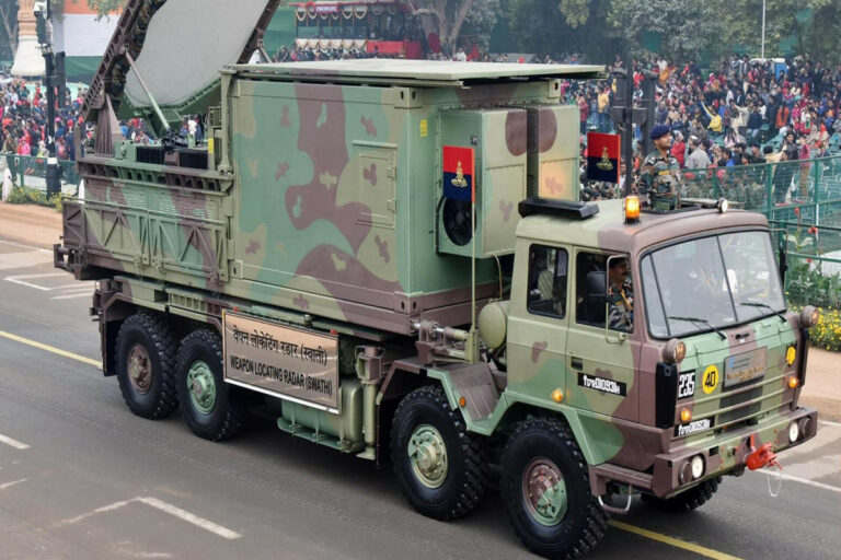 hindistan ermen silah