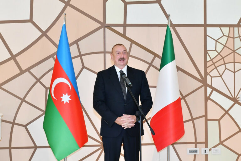 ilham itali cixis