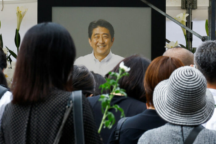 upload-2022-07-12T011304Z_381874158_RC20AV9TH9KP_RTRMADP_3_JAPAN-ABE-FUNERAL-pic_32ratio_900x600-900x600-33416