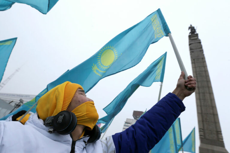 2020-12-16T101012Z_542602789_RC2AOK9EDPO1_RTRMADP_3_KAZAKHSTAN-INDEPENDENCE-pic_32ratio_900x600-900x600-95303