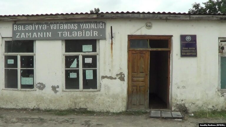 belediyye binasi