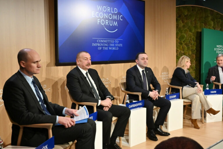 ilham davos02