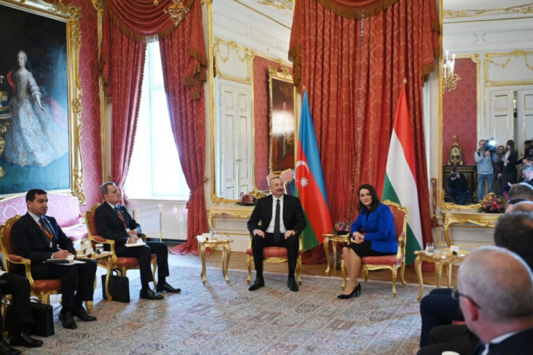 ilham macar prez esas