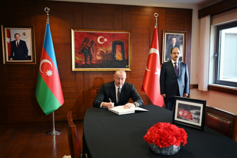 ilham turk sefiri