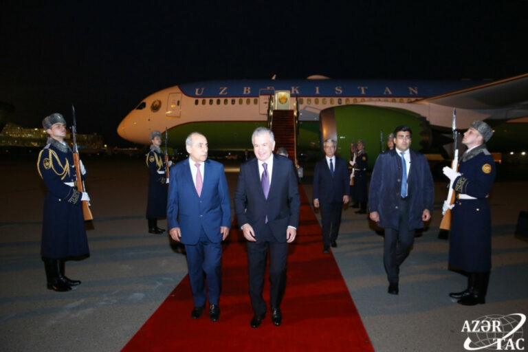 ozbek prez azer