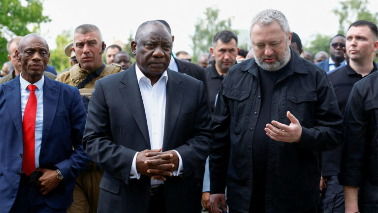 2023-06-16T091145Z_52195805_RC27K1AYCC81_RTRMADP_3_UKRAINE-CRISIS-AFRICA-BUCHA
