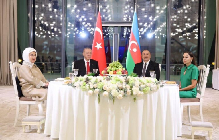 erdoqan ziyafet