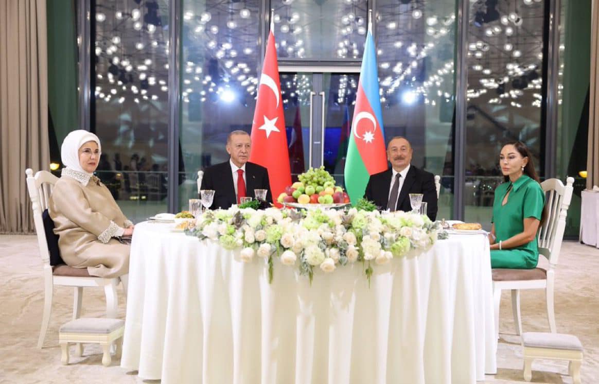 erdoqan ziyafet