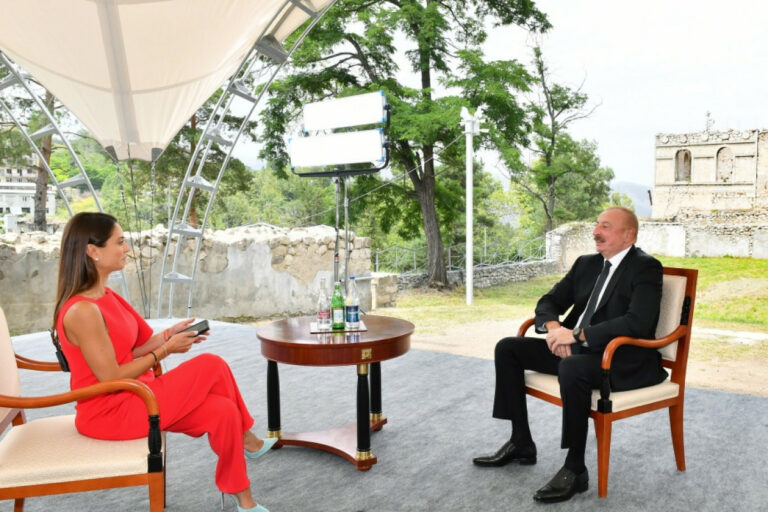 ilham evornyus müsahib