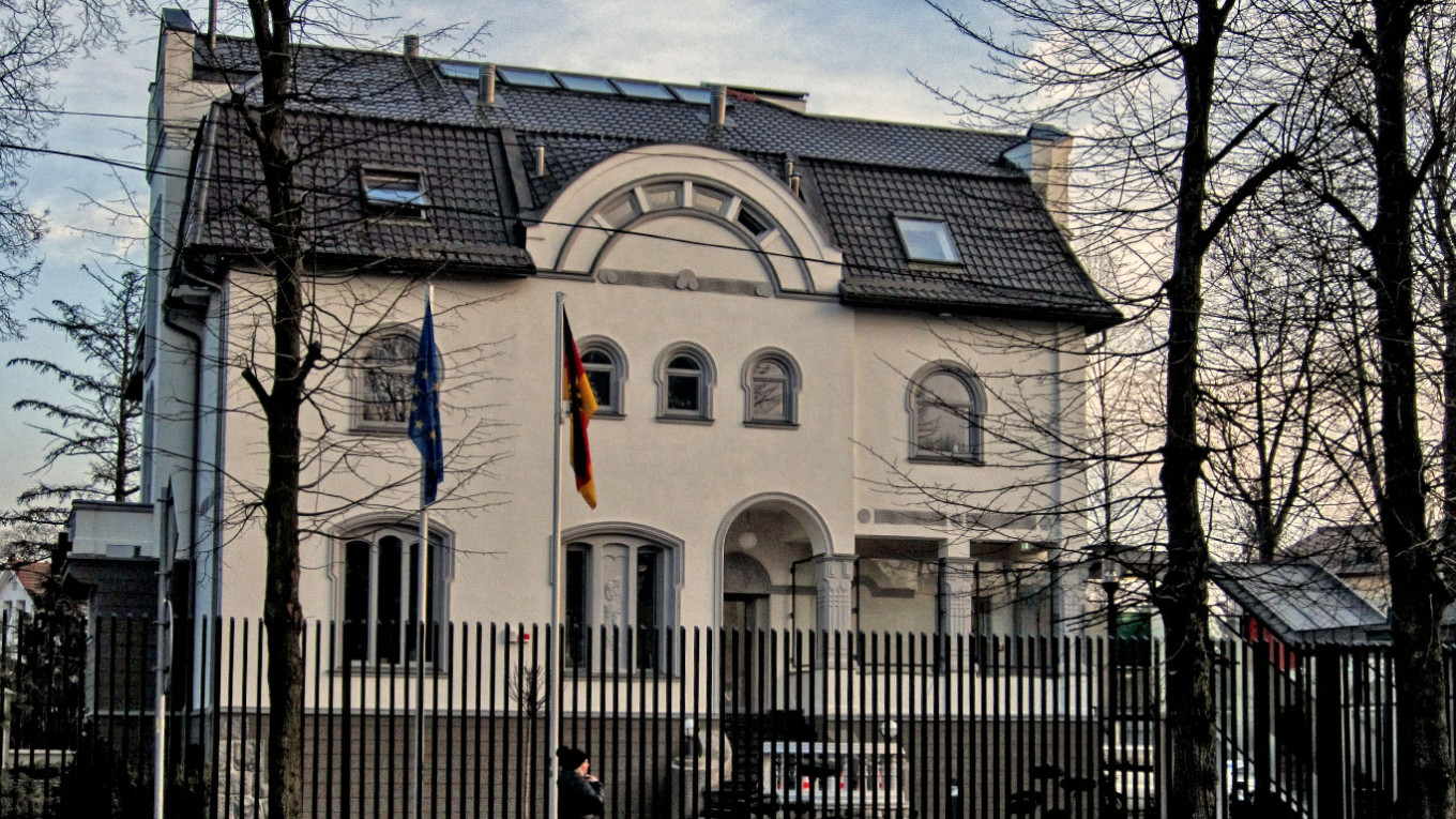 German_Consulate_General_-_panoramio