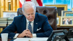 Joe_Biden_calling_new_German_Chancellor_Olaf_Scholz-3