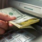 bankomat_dollar_141021