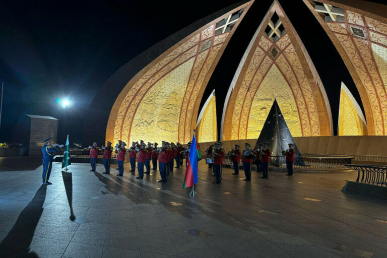 parad paksitan