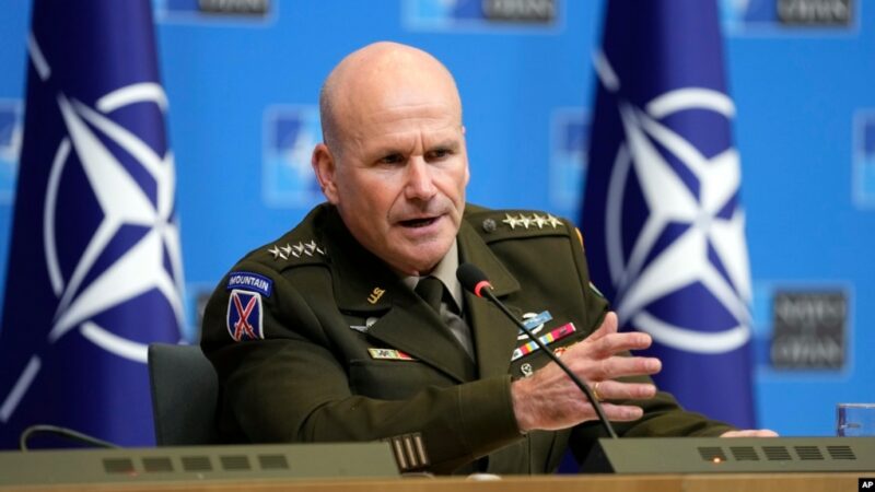 "Ukrayna silah sarıdan Rusiyadan 5 dəfə geri qalır, yardım lazımdır" - ABŞ-ın Avropadakı ordu komandanı