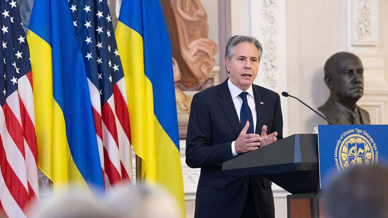 1920px-Secretary_Blinken_Speaks_at_Kyiv_Polytechnic_53720717397