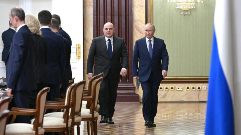 Putin baş nazir postu üçün namizədini açıqladı