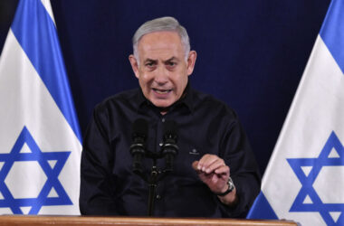 Baş nazir Netanyahu məhkəmədə