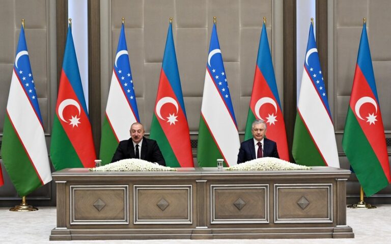 ilham ozbek metbuat konfras