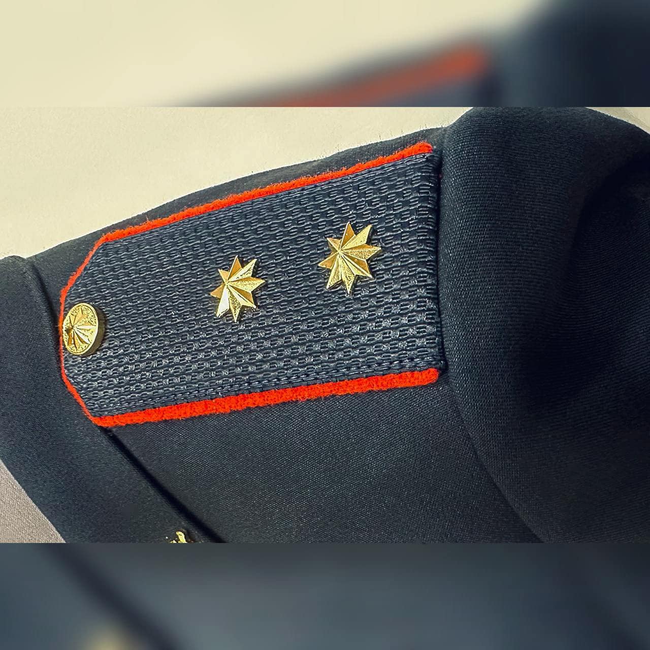 polis mundir