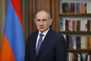 pasinyan saqqalsız resmi foto