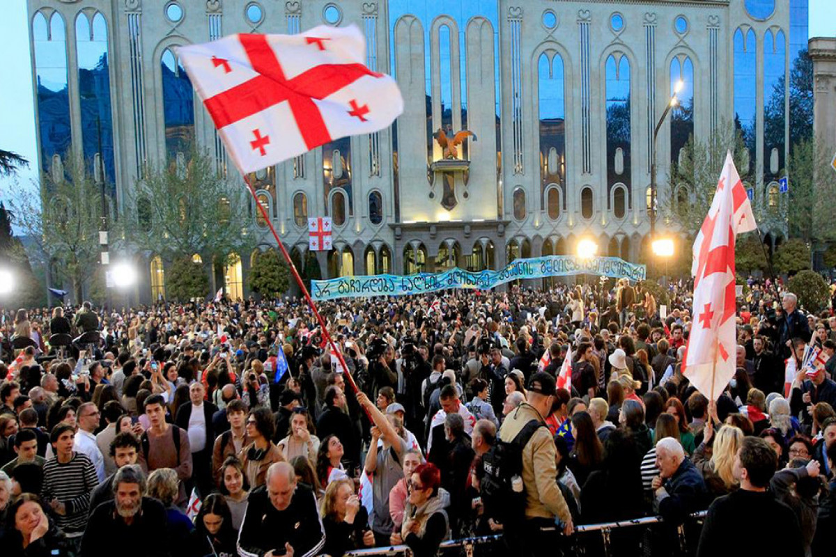 tiflis mitinq