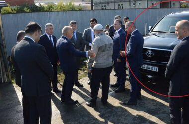 İcra Hakimiyyəti AA seriyalı "Land-Cruiser"i satır