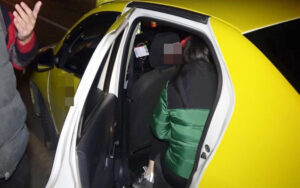 1738672601_taxi