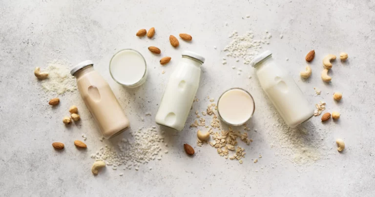 blog_natura_Your-Guide-to-Non-Dairy-Plant-Based-Milks-1800x946