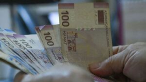 Sosial müavinətlər və təqaüdlərlə bağlı