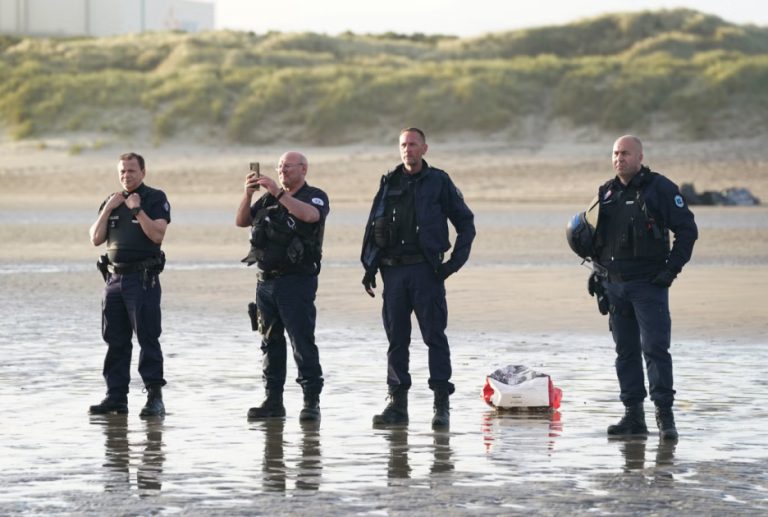 polis