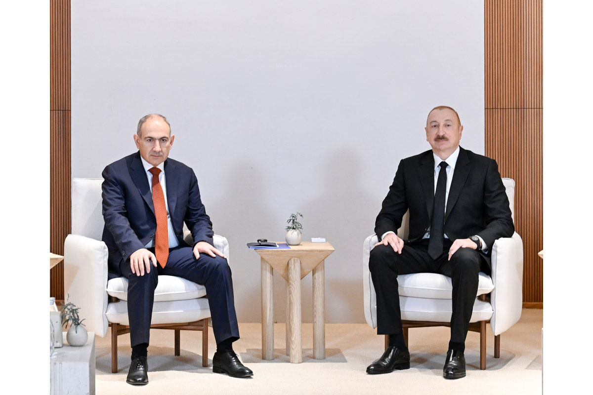 Prezident İlham Əliyevlə Paşinyan arasında görüş keçirilir