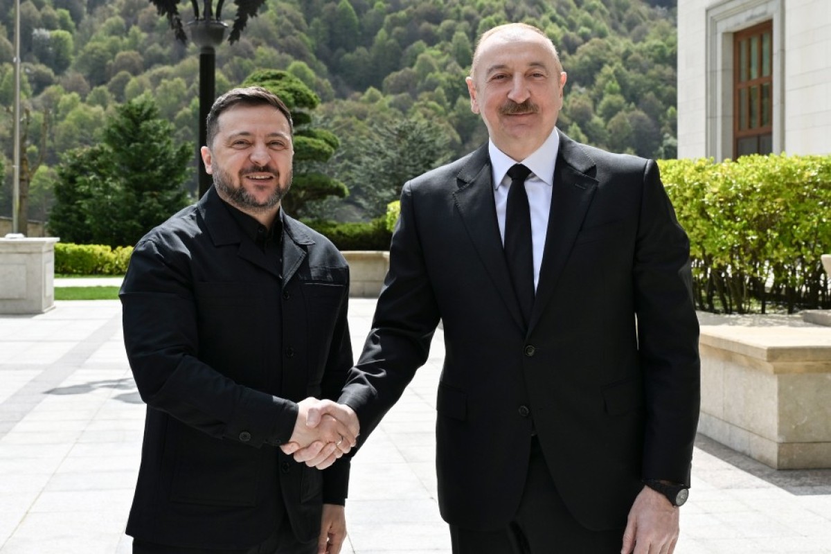 Prezident Vladimir Zelenski Azərbaycana səfərə gəlib –