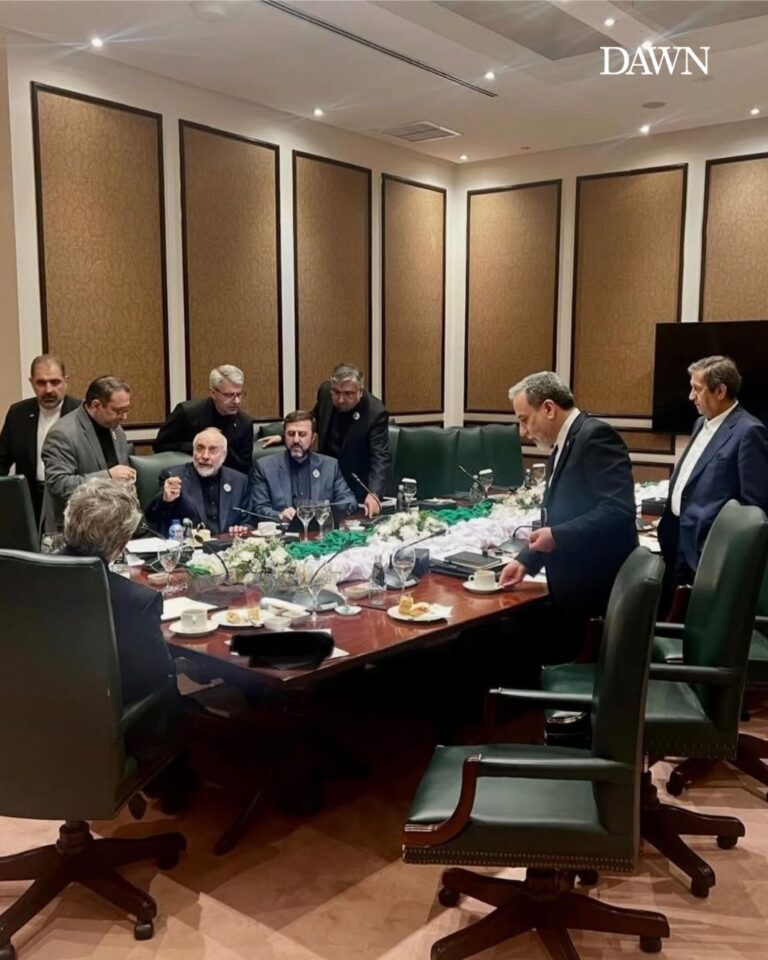 iran nümayenderli abs danısıqlar zamanı pakistan