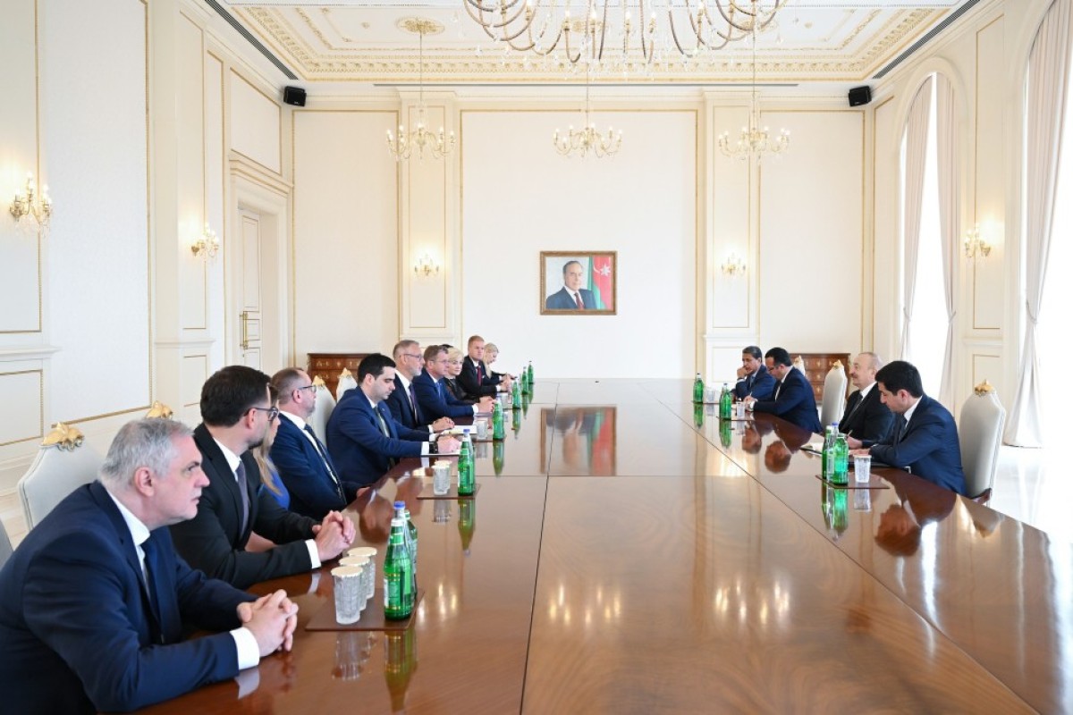 İlham Əliyev Slovakiya Milli Şurasının sədrini qəbul edib