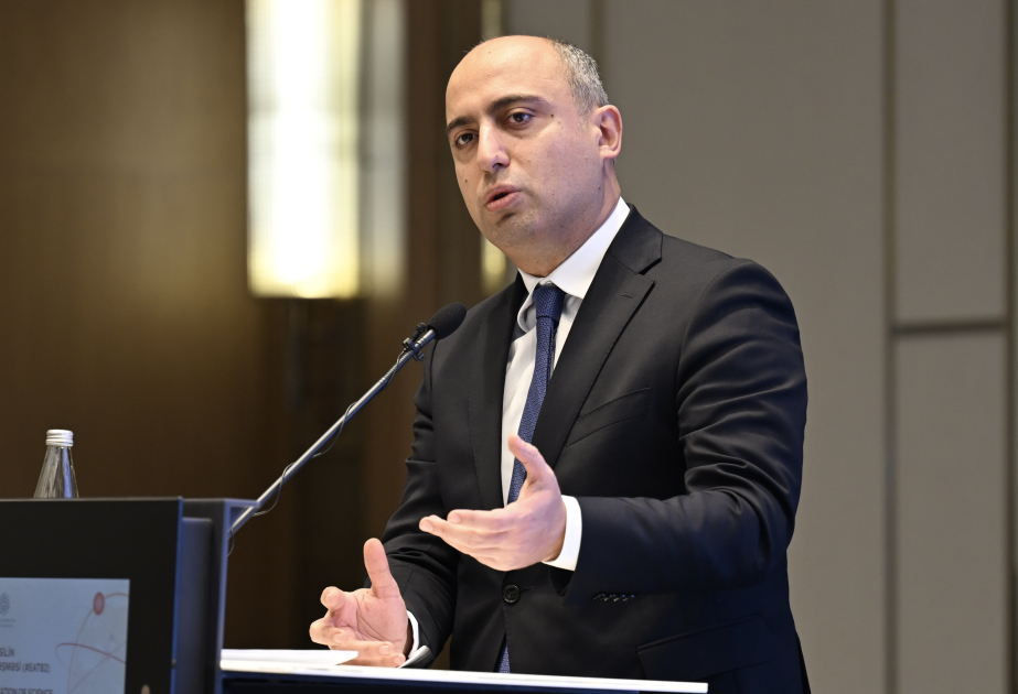 Nazir narahatdır: Şagirdlərin 70 faizinin minimal bilik səviyyəsi yoxdur