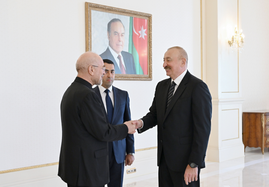 Prezident İlham Əliyev İran parlamentinin sədri Qalibafı qəbul edib