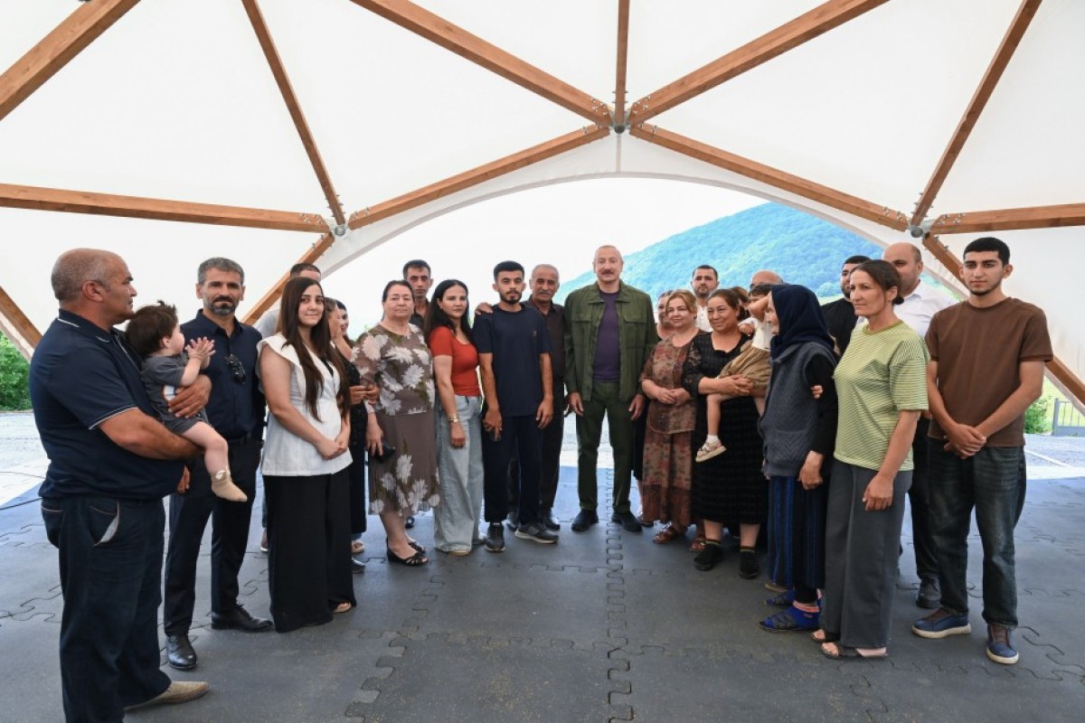 Prezident Şuşanın Kiçik Qaladərəsinə qayıdan sakinlərlə görüşüb -TAM MƏTN