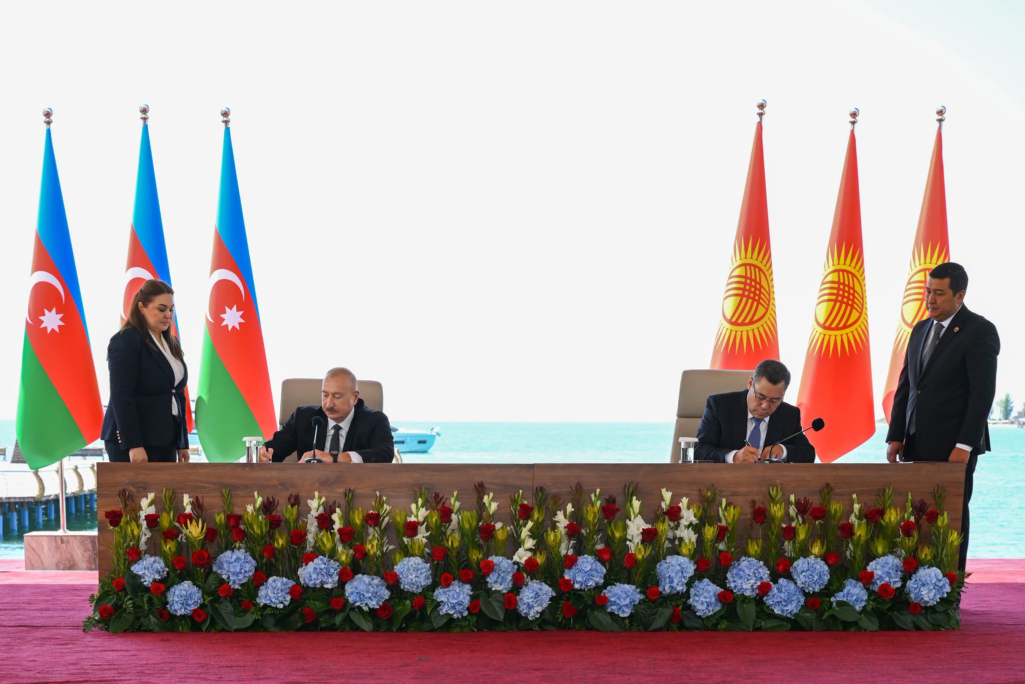 Azərbaycan və Qırğızıstan arasında müttəfiqlik müqaviləsi imzalandı