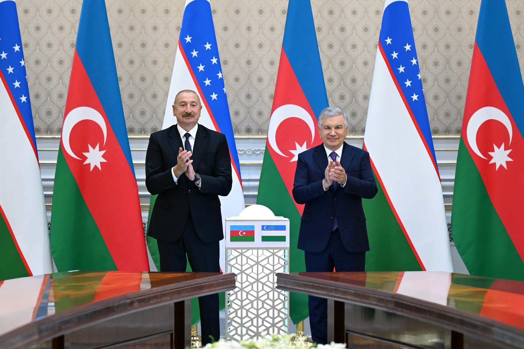 İlham Əliyev Daşkənddə tarixi müqavilə imzaladı
