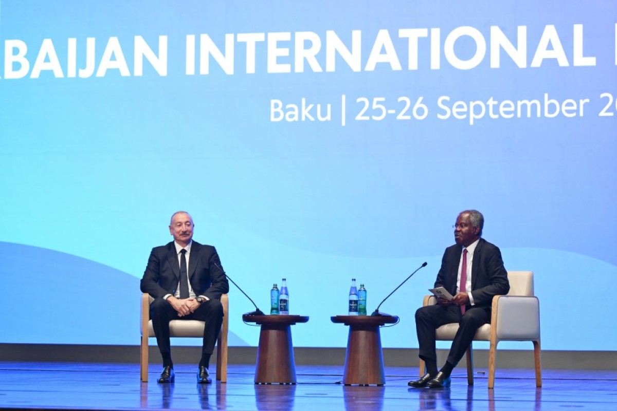 Prezident II Beynəlxalq İnvestisiya Forumunda iştirak edib –