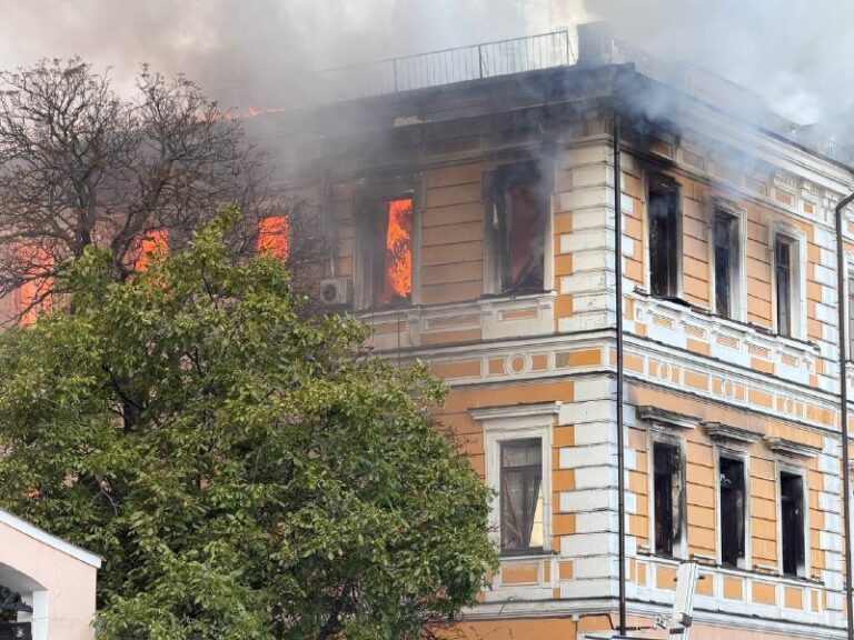 ukr ea